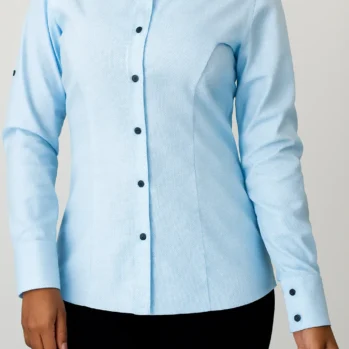 BLUSA EN OXFORD AZUL CLARO